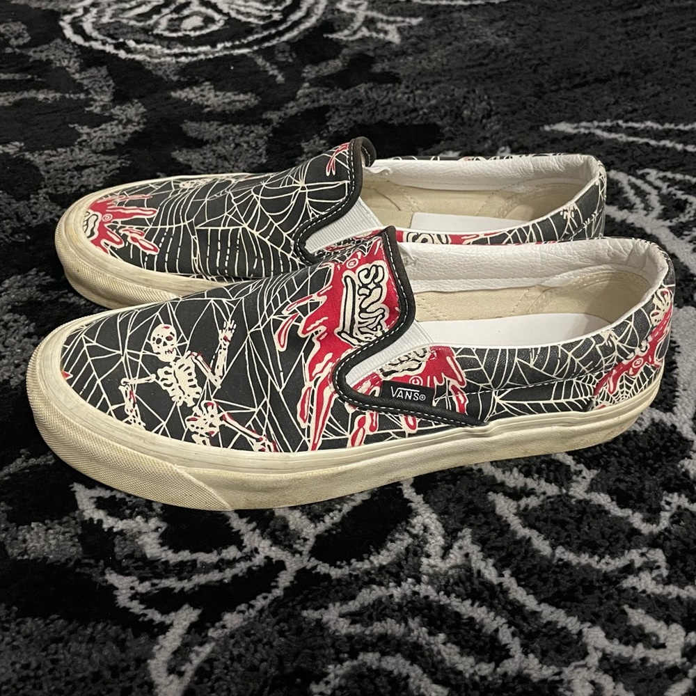 Vans Slip-On Style 98 Skeletons/Webs/Blood